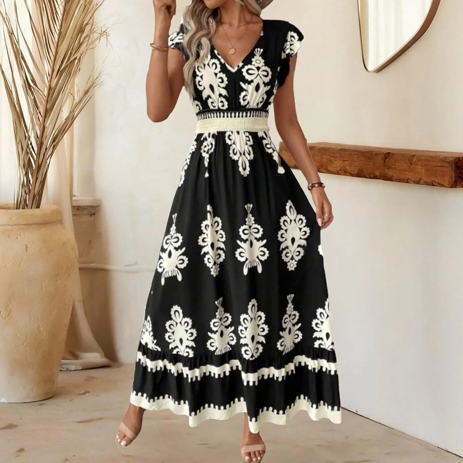 Boho Maxi Dresses for Women 2025 Summer Casual V Neck Long Dress Flowy A line Tiered Floral Beach Sundress Pockets