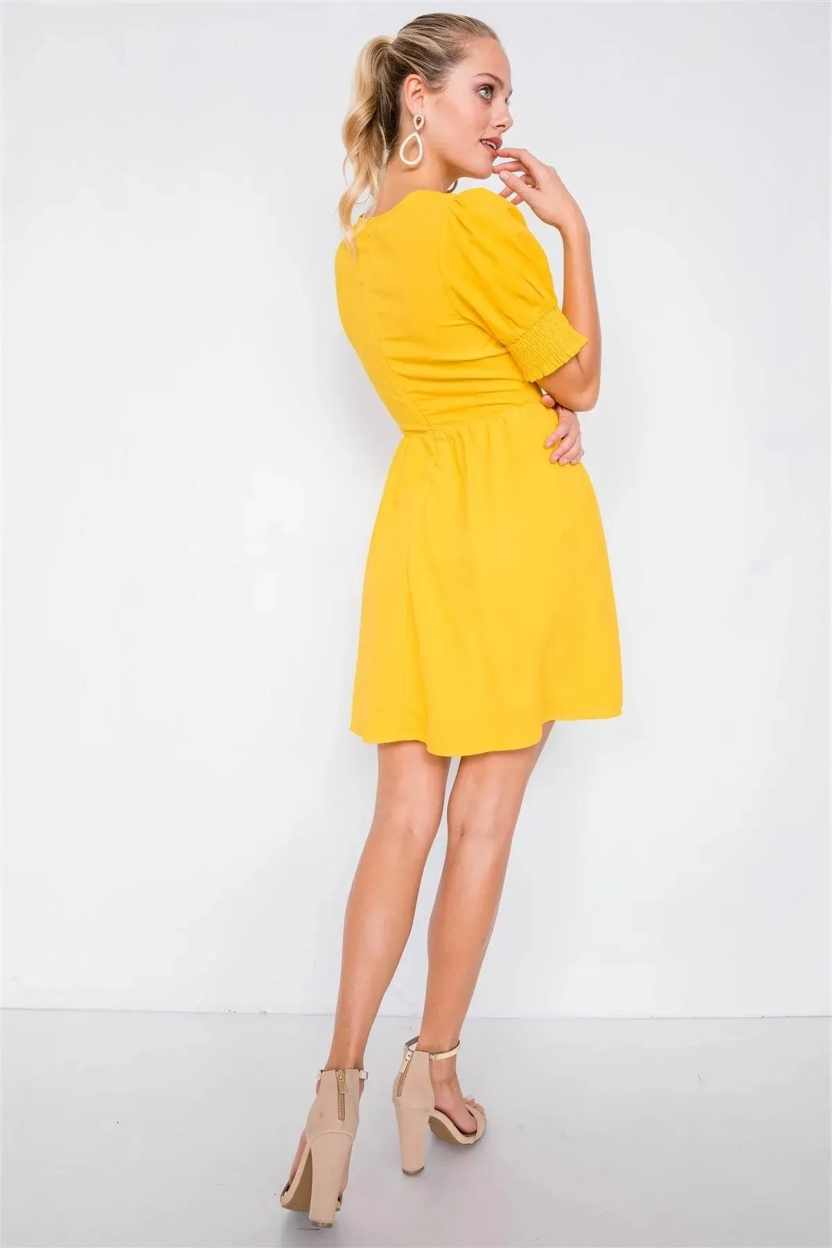 Yellow Vintage V-Neck Smocked Short Puff Sleeve Classic Mini Sundress