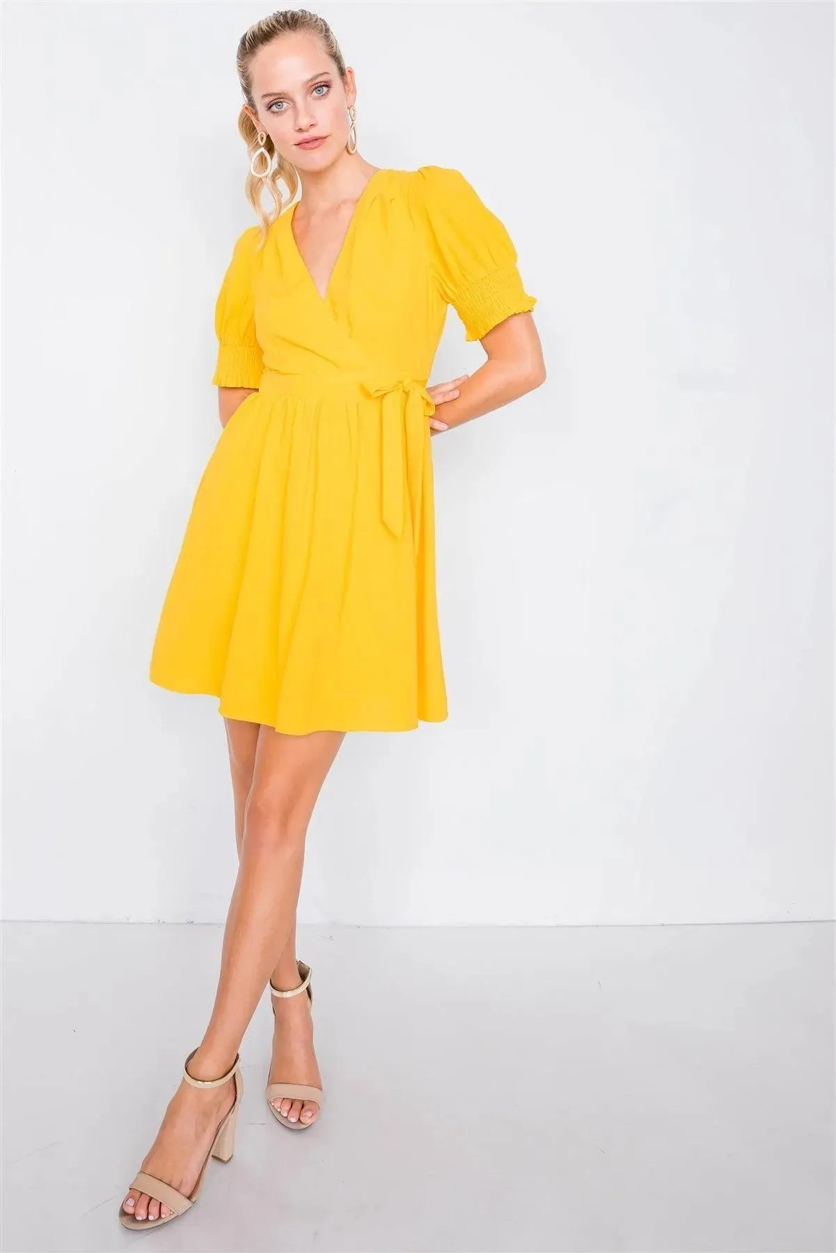 Yellow Vintage V-Neck Smocked Short Puff Sleeve Classic Mini Sundress